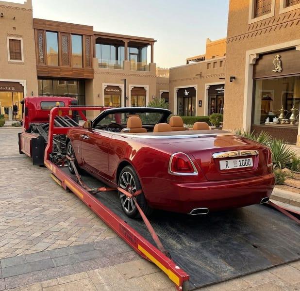 سطحة هيدروليك حديثة لنقل السيارات الفارهة خدمة سريعة في أبحر وجدة بالكامل اتصل الآن – وصول سريع